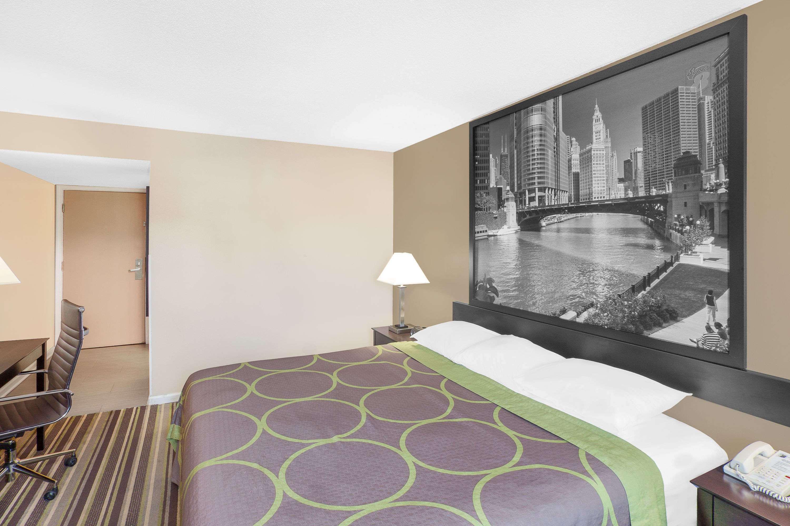 Super 8 By Wyndham Morton Grove/Chicago Hotel Екстериор снимка