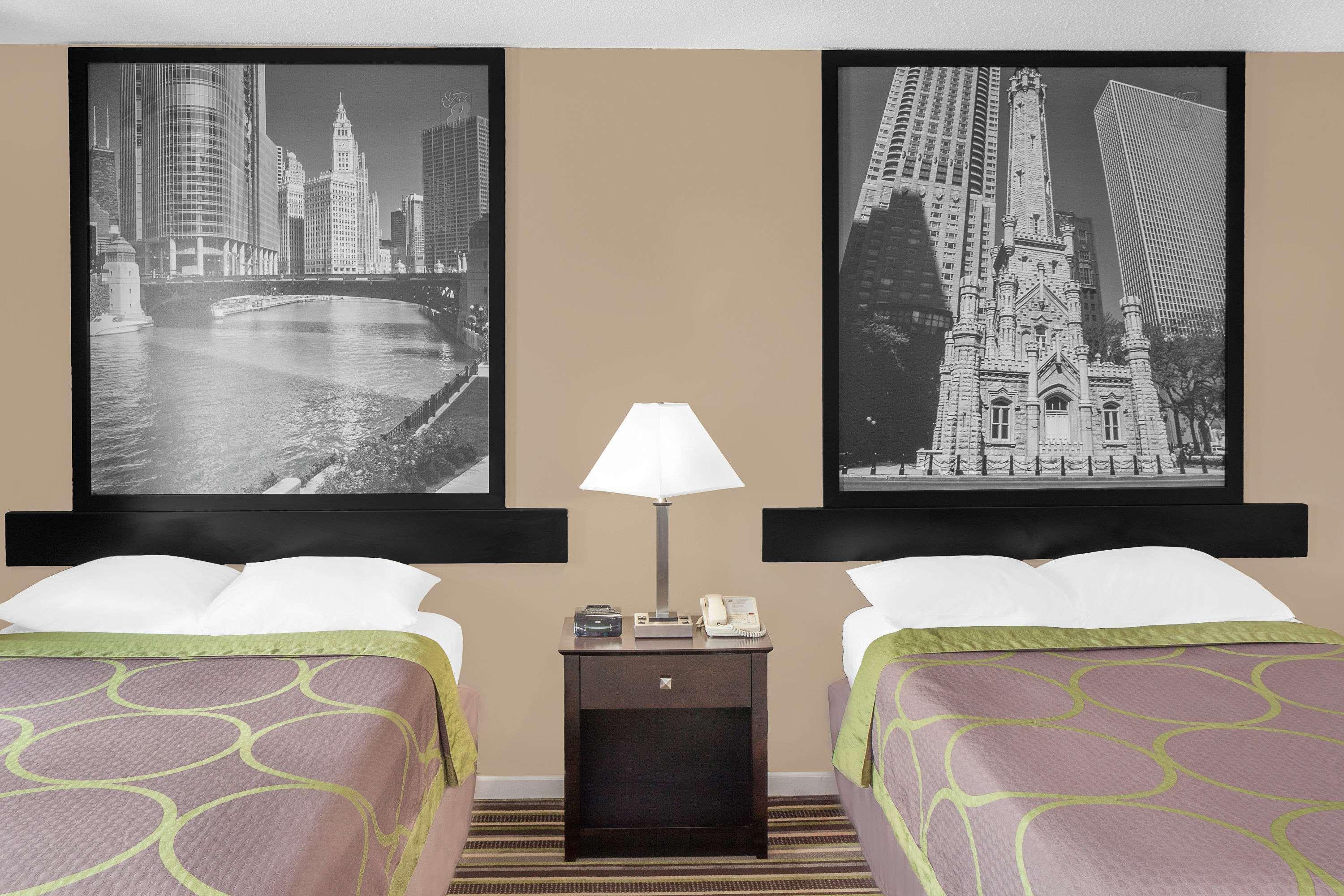 Super 8 By Wyndham Morton Grove/Chicago Hotel Екстериор снимка