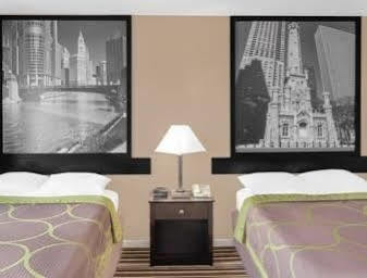Super 8 By Wyndham Morton Grove/Chicago Hotel Екстериор снимка